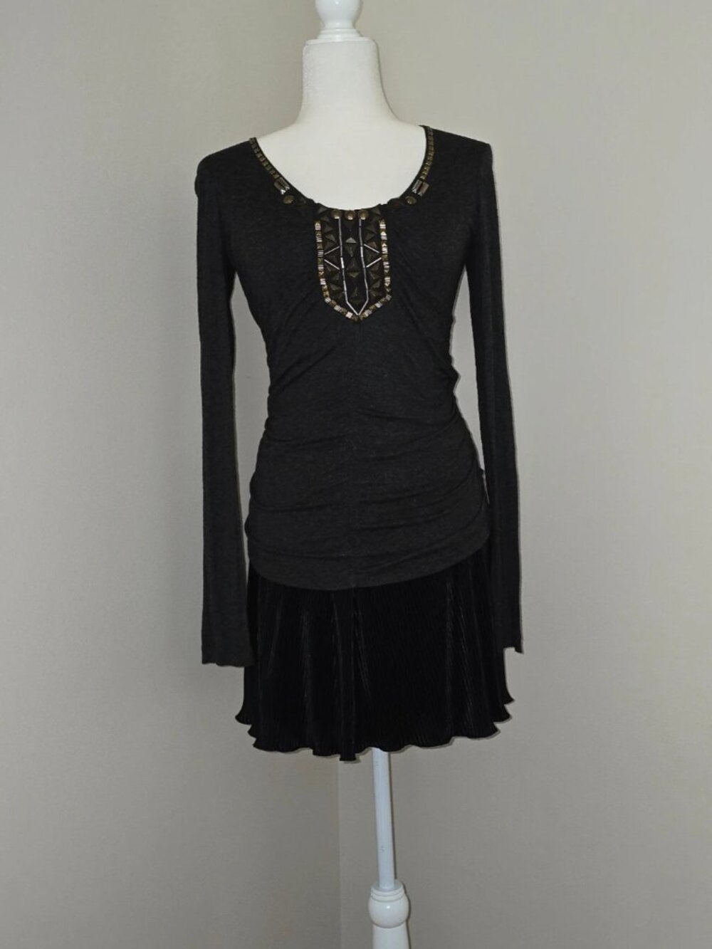 Y2K/2010s Charcoal gray ruched beaded long sleeve top